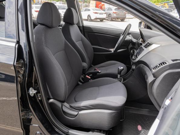 Hyundai Solaris I с пробегом 2013 года, цена 930 000 рублей, 206032 км, хэтчбек, Автокод Объявления