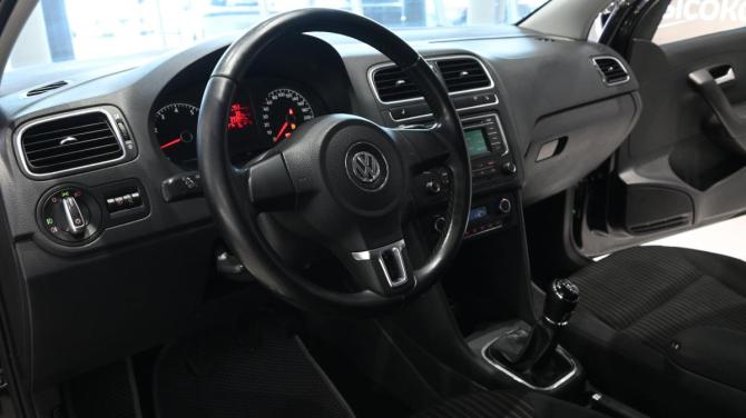 Volkswagen Polo V с пробегом 2013 года, цена 595 000 рублей, 233944 км, седан, Автокод Объявления