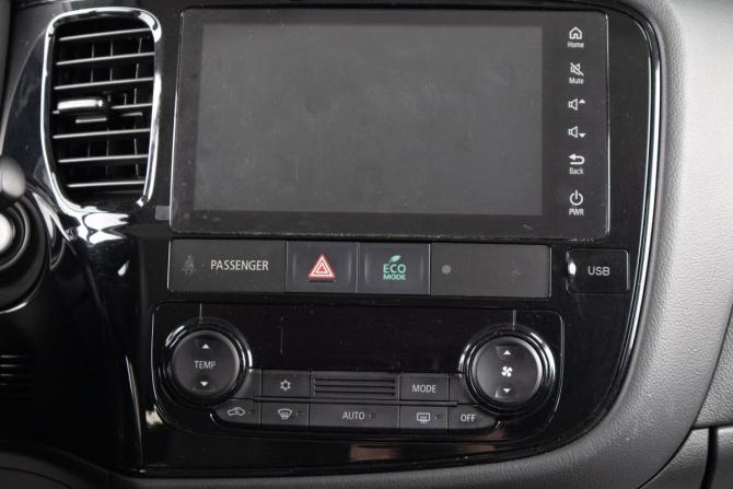 Mitsubishi Outlander III Рестайлинг 3 с пробегом 2022 года, цена 2 799 000 рублей, 32723 км, внедорожник, Автокод Объявления