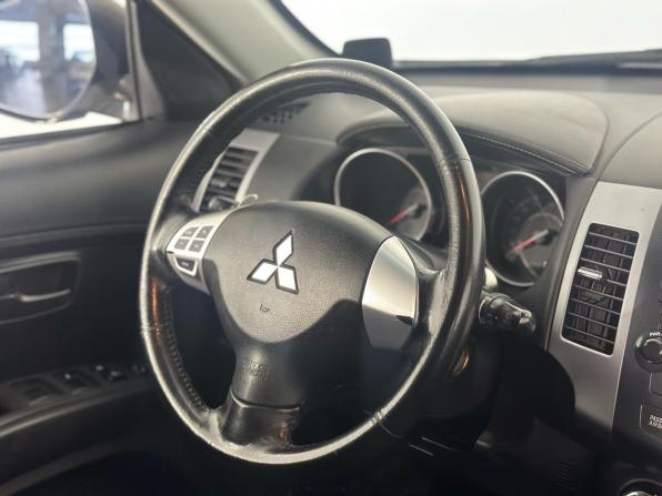 Mitsubishi Outlander II Рестайлинг с пробегом 2011 года, цена 960 000 рублей, 172122 км, внедорожник, Автокод Объявления