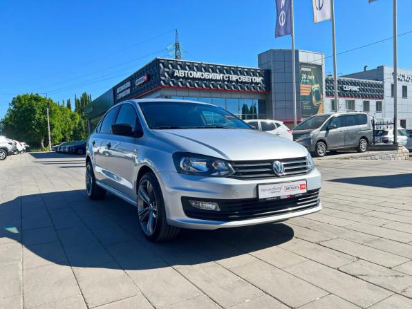 Volkswagen Polo V Рестайлинг с пробегом 2019 года, цена 1 195 300 рублей, 122096 км, седан, Автокод Объявления