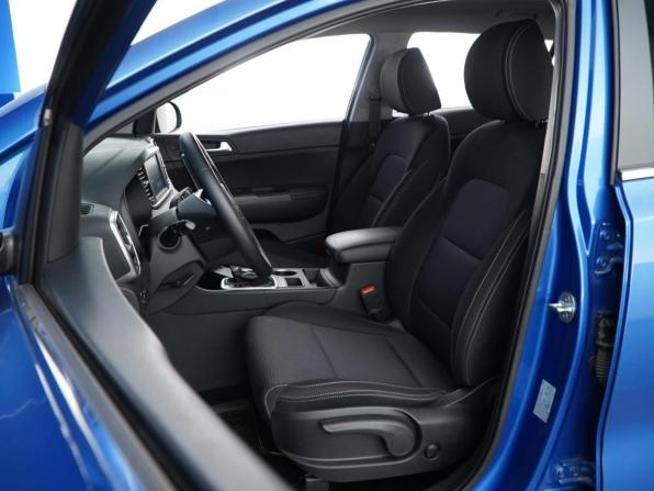 Kia Sportage IV Рестайлинг с пробегом 2021 года, цена 2 588 055 рублей, 69661 км, внедорожник, Автокод Объявления