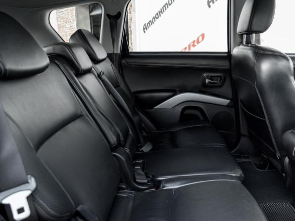 Mitsubishi Outlander II Рестайлинг с пробегом 2010 года, цена 1 160 000 рублей, 226904 км, внедорожник, Автокод Объявления