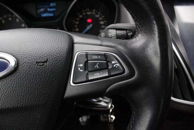 Ford Focus III Рестайлинг с пробегом 2019 года, цена 1 420 000 рублей, 140513 км, седан, Автокод Объявления