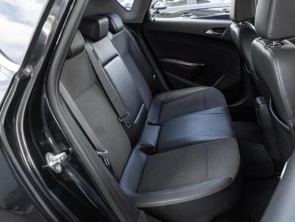 Opel Astra J с пробегом 2010 года, цена 539 000 рублей, 209303 км, хэтчбек, Автокод Объявления