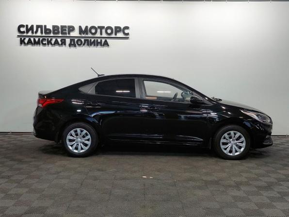 Hyundai Solaris II с пробегом 2018 года, цена 1 280 000 рублей, 99000 км, седан, Автокод Объявления
