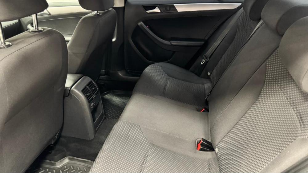 Volkswagen Jetta VI Киров  - изображение 9