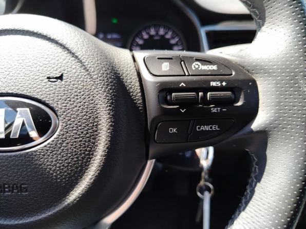 Kia Stonic I с пробегом 2019 года, цена 1 850 000 рублей, 21647 км, внедорожник, Автокод Объявления