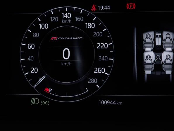 Land Rover Range Rover Velar I с пробегом 2017 года, цена 3 929 000 рублей, 100000 км, внедорожник, Автокод Объявления