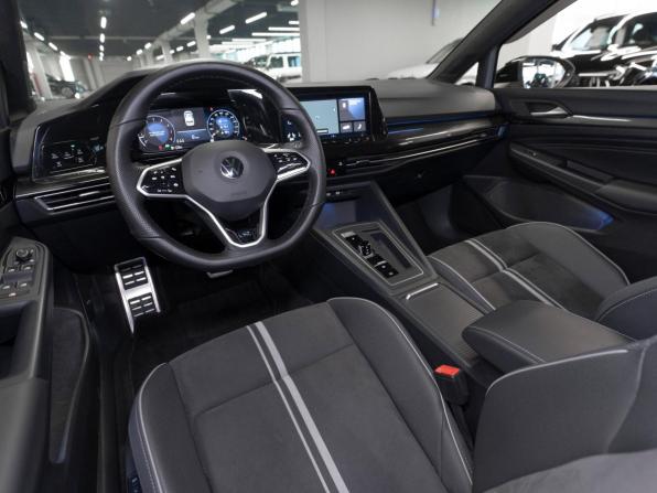 Volkswagen Golf VIII с пробегом 2022 года, цена 2 750 000 рублей, 75085 км, хэтчбек, Автокод Объявления