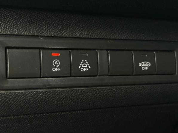 Peugeot 308 II Рестайлинг с пробегом 2019 года, цена 1 290 000 рублей, 192816 км, универсал, Автокод Объявления