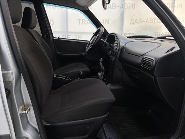 Chevrolet Niva I Рестайлинг с пробегом 2015 года, цена 580 000 рублей, 137000 км, внедорожник, Автокод Объявления