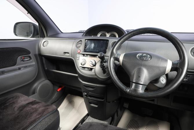 Toyota Sienta I с пробегом 2013 года, цена 899 000 рублей, 166000 км, компактвэн, Автокод Объявления