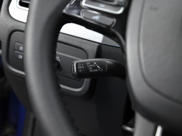 Volkswagen Touareg II Рестайлинг с пробегом 2015 года, цена 2 099 000 рублей, 109000 км, внедорожник, Автокод Объявления