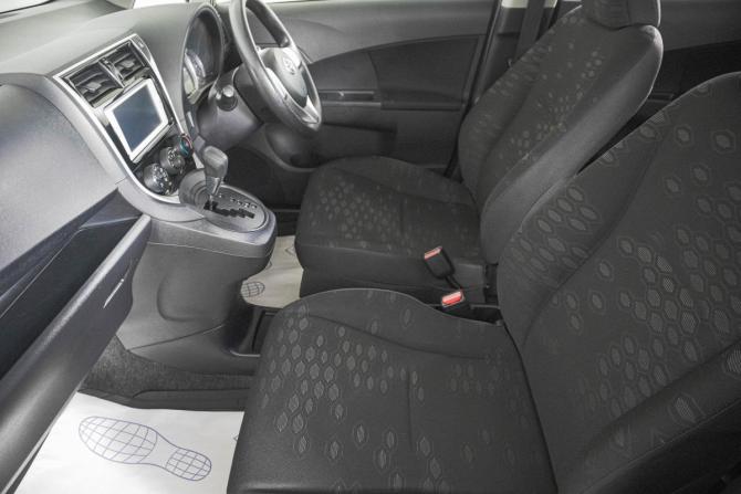 Toyota Ractis II с пробегом 2014 года, цена 899 000 рублей, 121600 км, хэтчбек, Автокод Объявления