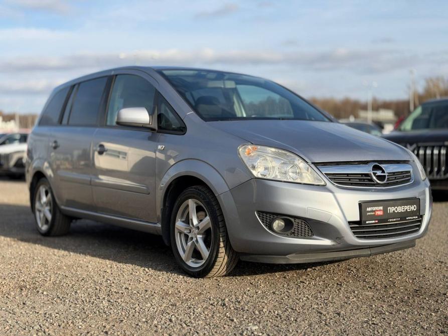 Opel Zafira B Рестайлинг Санкт-Петербург  - изображение 2