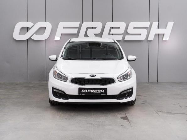 Kia Ceed II Рестайлинг с пробегом 2018 года, цена 1 234 000 рублей, 143402 км, хэтчбек, Автокод Объявления