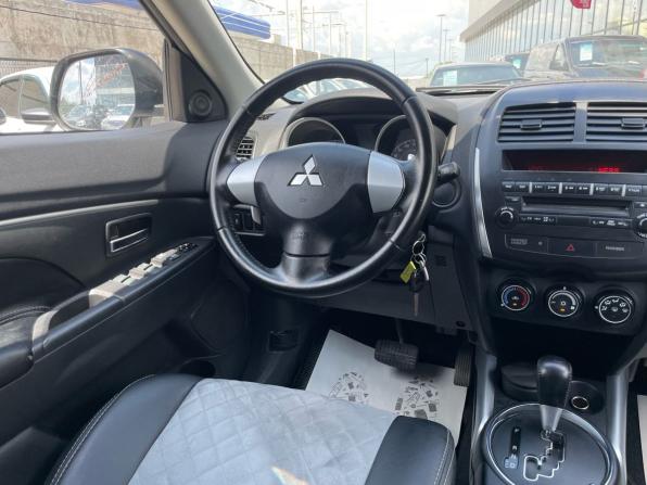 Mitsubishi ASX I с пробегом 2012 года, цена 955 000 рублей, 185000 км, внедорожник, Автокод Объявления