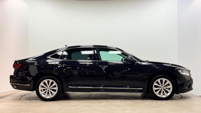 Volkswagen Passat B8 Рестайлинг с пробегом 2022 года, цена 2 300 000 рублей, 80371 км, седан, Автокод Объявления
