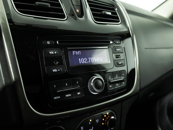 Renault Sandero II с пробегом 2017 года, цена 1 049 700 рублей, 113121 км, хэтчбек, Автокод Объявления
