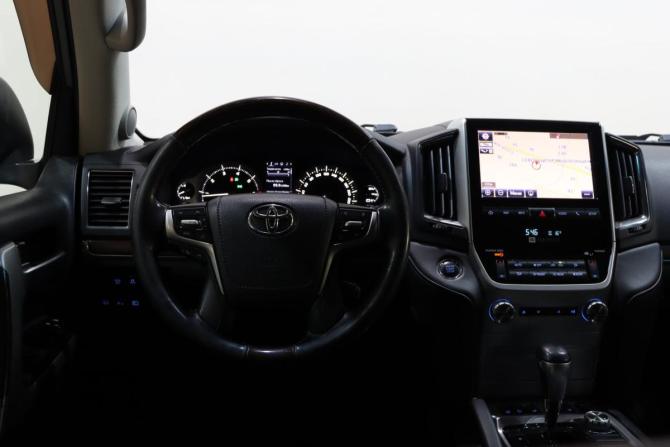 Toyota Land Cruiser 200 Series Рестайлинг 2 с пробегом 2019 года, цена 6 300 000 рублей, 171420 км, внедорожник, Автокод Объявления