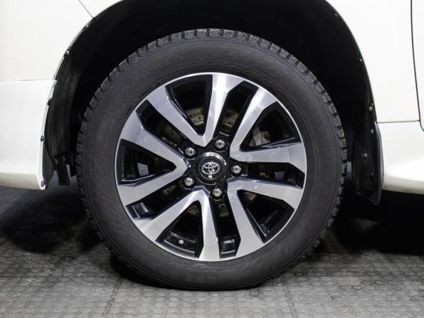 Toyota Land Cruiser 200 Series Рестайлинг 2 с пробегом 2018 года, цена 6 198 000 рублей, 181226 км, внедорожник, Автокод Объявления