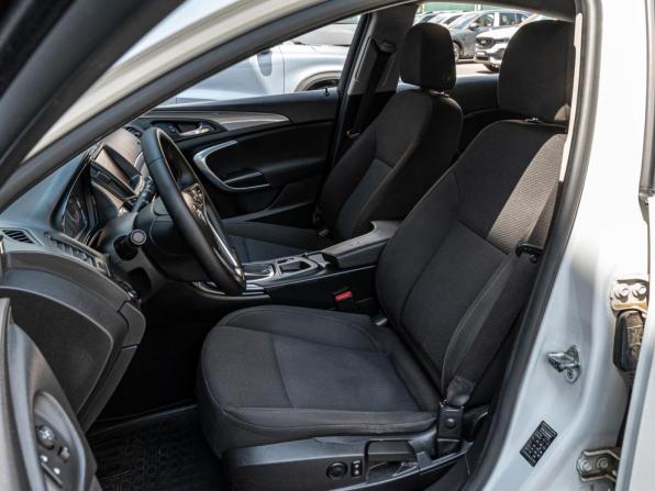 Opel Insignia I Рестайлинг с пробегом 2014 года, цена 1 130 000 рублей, 216892 км, лифтбек, Автокод Объявления