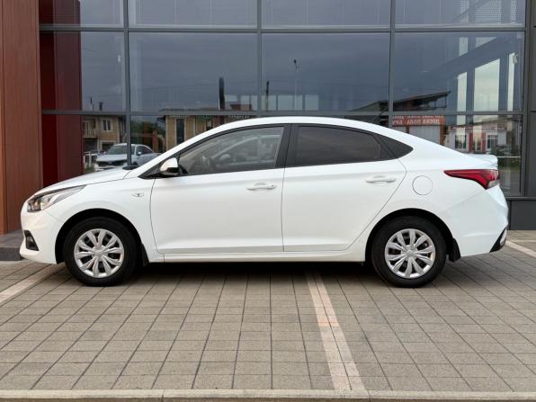 Hyundai Solaris II с пробегом 2018 года, цена 1 290 000 рублей, 178814 км, седан, Автокод Объявления