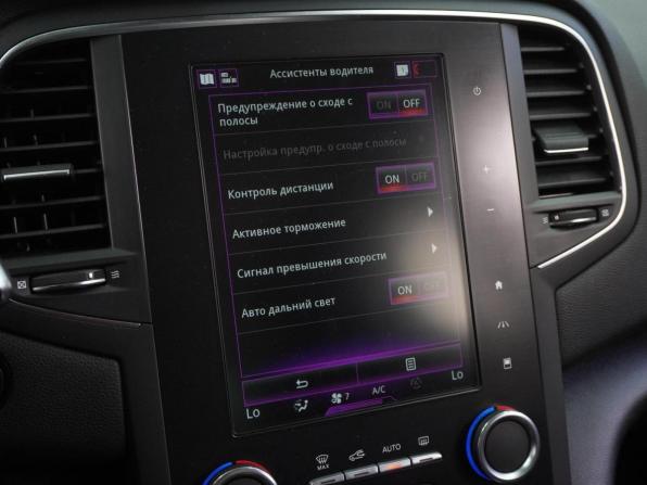 Renault Megane IV с пробегом 2018 года, цена 2 120 000 рублей, 144488 км, хэтчбек, Автокод Объявления