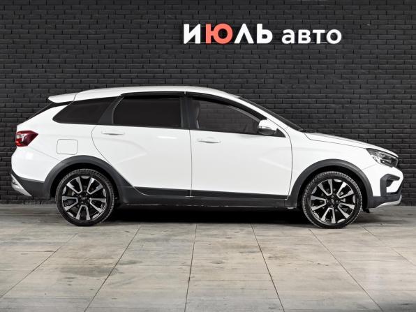 Lada (ВАЗ) Vesta I Рестайлинг (NG) с пробегом 2024 года, цена 1 650 000 рублей, 17104 км, универсал, Автокод Объявления