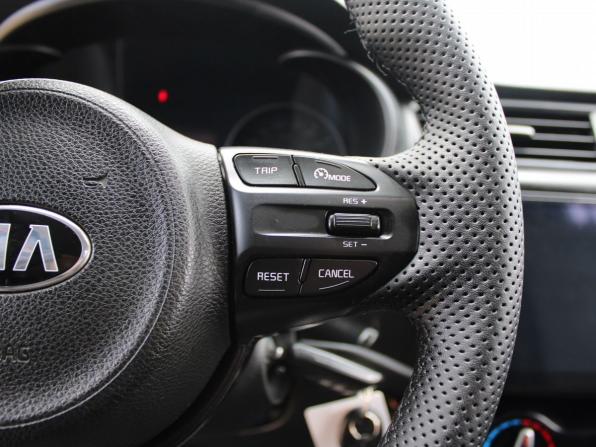 Kia Rio IV с пробегом 2018 года, цена 739 000 рублей, 181853 км, хэтчбек, Автокод Объявления