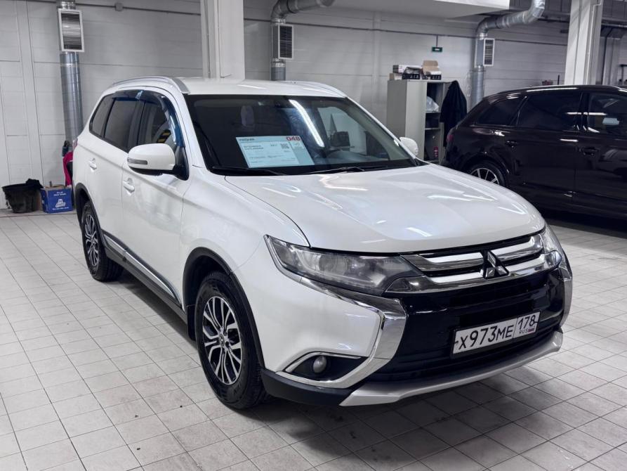 Mitsubishi Outlander III Рестайлинг 2 Санкт-Петербург  - изображение 2