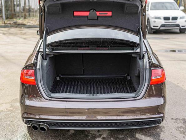 Audi A4 IV (B8) Рестайлинг с пробегом 2014 года, цена 1 391 000 рублей, 229086 км, универсал, Автокод Объявления