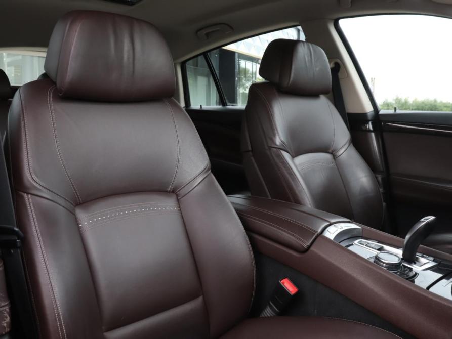 BMW 5 серии VI (F10/F11/F07) Рестайлинг Москва  - изображение 15