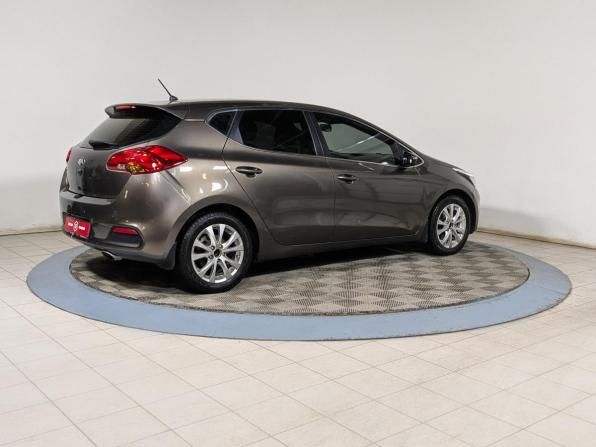 Kia Ceed II с пробегом 2013 года, цена 1 099 900 рублей, 230000 км, хэтчбек, Автокод Объявления