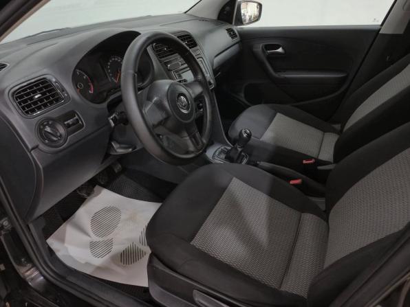 Volkswagen Polo V с пробегом 2015 года, цена 690 000 рублей, 223926 км, седан, Автокод Объявления
