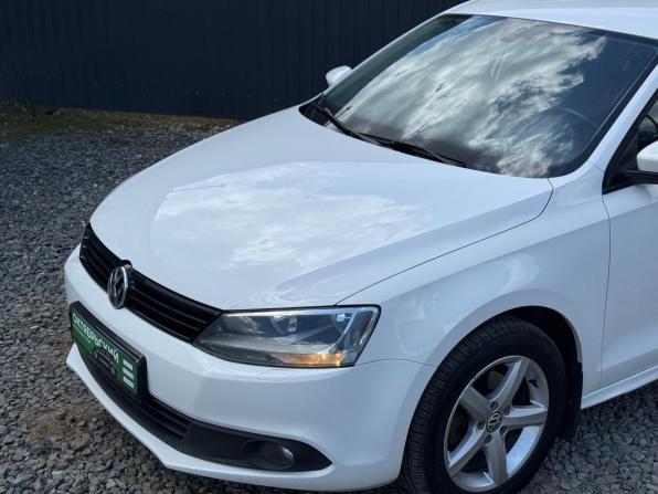 Volkswagen Jetta VI Рестайлинг с пробегом 2014 года, цена 990 000 рублей, 154063 км, седан, Автокод Объявления