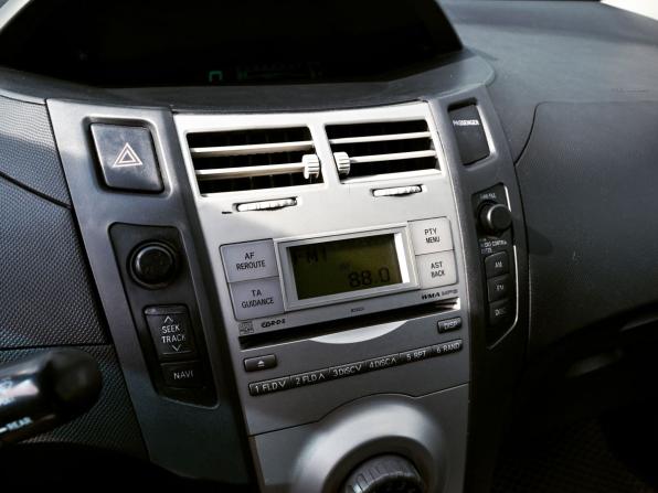 Toyota Yaris II с пробегом 2006 года, цена 502 000 рублей, 216222 км, хэтчбек, Автокод Объявления