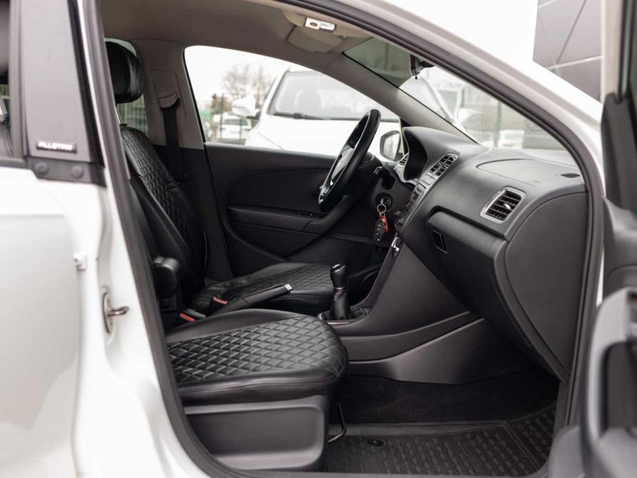 Volkswagen Polo V Рестайлинг Новосибирск  - изображение 19
