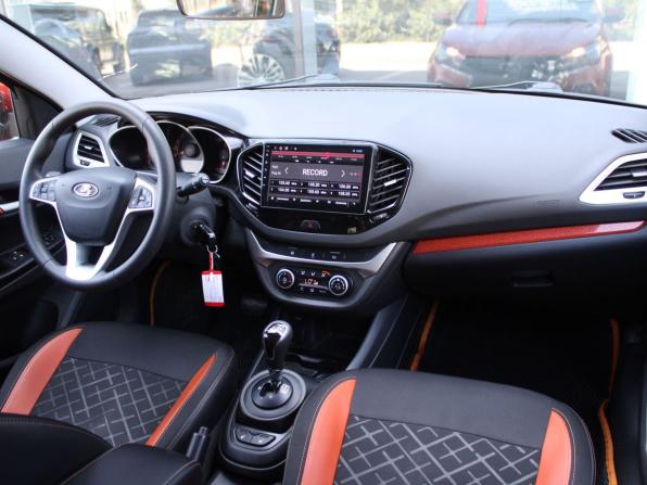 Lada (ВАЗ) Vesta I с пробегом 2018 года, цена 1 054 000 рублей, 67000 км, универсал, Автокод Объявления