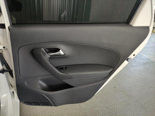 Volkswagen Polo V с пробегом 2012 года, цена 495 000 рублей, 305727 км, седан, Автокод Объявления