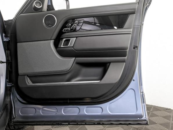 Land Rover Range Rover IV Рестайлинг с пробегом 2019 года, цена 6 512 100 рублей, 112000 км, внедорожник, Автокод Объявления