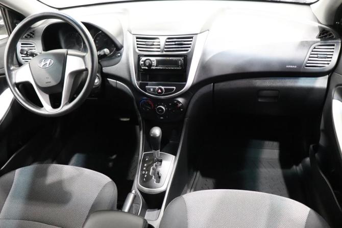 Hyundai Solaris I с пробегом 2014 года, цена 750 000 рублей, 102997 км, хэтчбек, Автокод Объявления