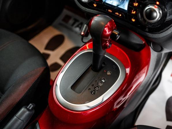 Nissan Juke I Рестайлинг с пробегом 2016 года, цена 1 295 000 рублей, 63504 км, внедорожник, Автокод Объявления