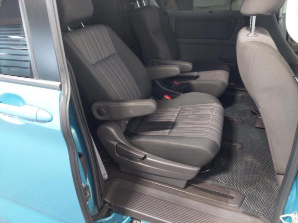 Honda Freed II с пробегом 2017 года, цена 1 399 000 рублей, 120953 км, компактвэн, Автокод Объявления