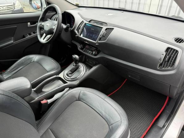 Kia Sportage III с пробегом 2013 года, цена 1 098 000 рублей, 294372 км, внедорожник, Автокод Объявления
