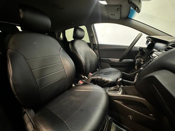 Kia Rio III Рестайлинг с пробегом 2015 года, цена 850 000 рублей, 163589 км, хэтчбек, Автокод Объявления