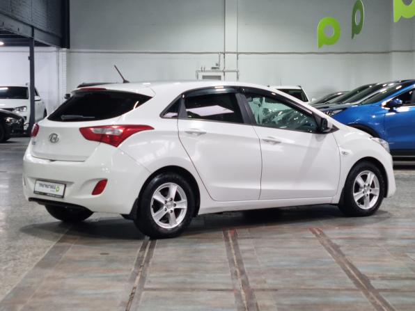 Hyundai i30 II с пробегом 2013 года, цена 945 000 рублей, 140032 км, хэтчбек, Автокод Объявления