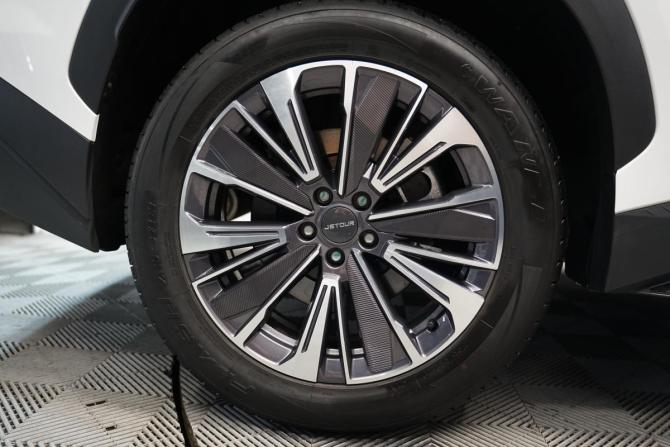JETOUR DASHING I с пробегом 2024 года, цена 2 650 000 рублей, 6338 км, внедорожник, Автокод Объявления