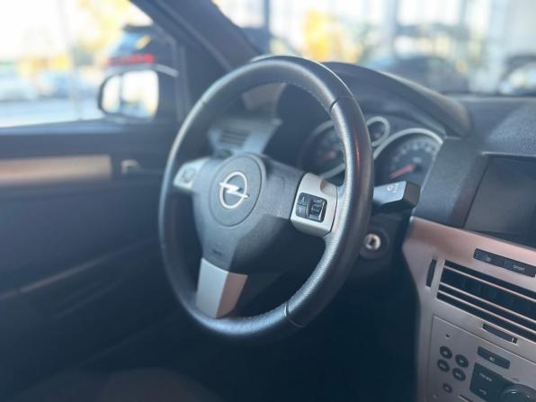 Opel Astra H Рестайлинг с пробегом 2008 года, цена 515 000 рублей, 124001 км, хэтчбек, Автокод Объявления